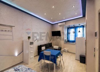 Sala da pranzo - Quadrilocale via garibaldi
 
344, Catania - foto 16