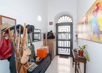 Hall / corridoio - Casa indipendente Via Volturno
 
37, Catania - foto 4