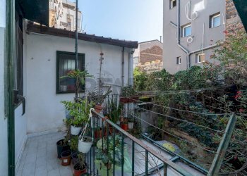 Balcone - Casa indipendente Via Volturno
 
37, Catania - foto 13