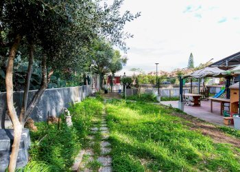 Giardino - Bilocale Via Senna
 
11, Catania - foto 17