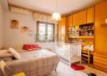 Camera / camera da letto - Villa Via Papa Giovanni XXIII
 
117, Trecastagni - foto 30