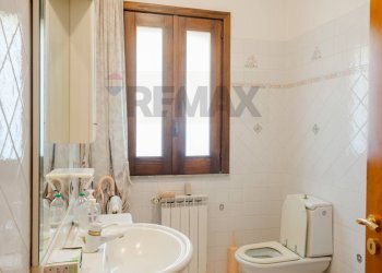 Bagno - Villa Via Papa Giovanni XXIII
 
117, Trecastagni - foto 32