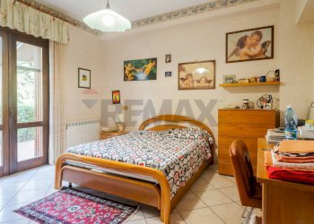 Camera / camera da letto - Villa Via Papa Giovanni XXIII
 
117, Trecastagni - foto 34