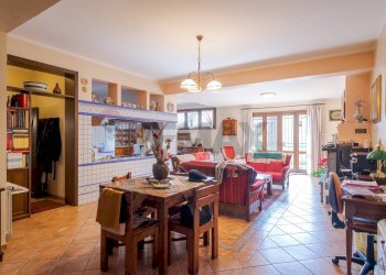 Sala da pranzo - Villa Via Papa Giovanni XXIII
 
117, Trecastagni - foto 38