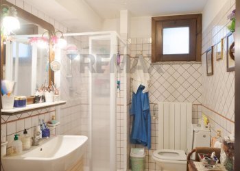 Bagno - Villa Via Papa Giovanni XXIII
 
117, Trecastagni - foto 45