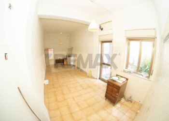 Hall / corridoio - Casa semi indipendente Via Archimede
 
210, Misterbianco - foto 9