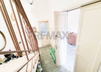 Hall / corridoio - Casa semi indipendente Via Archimede
 
210, Misterbianco - foto 32