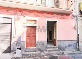 Edificio all\'aperto - Casa semi indipendente Via Archimede
 
210, Misterbianco - foto 41