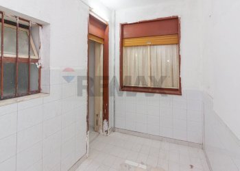 Stanza vuota - Casa semi indipendente via acero
 
26, Catania - foto 5