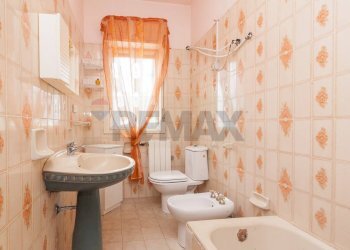 Bagno - Casa semi indipendente via acero
 
26, Catania - foto 13