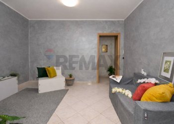 Soggiorno - Quadrilocale Viale Mario Rapisardi
 
727, Catania - foto 12