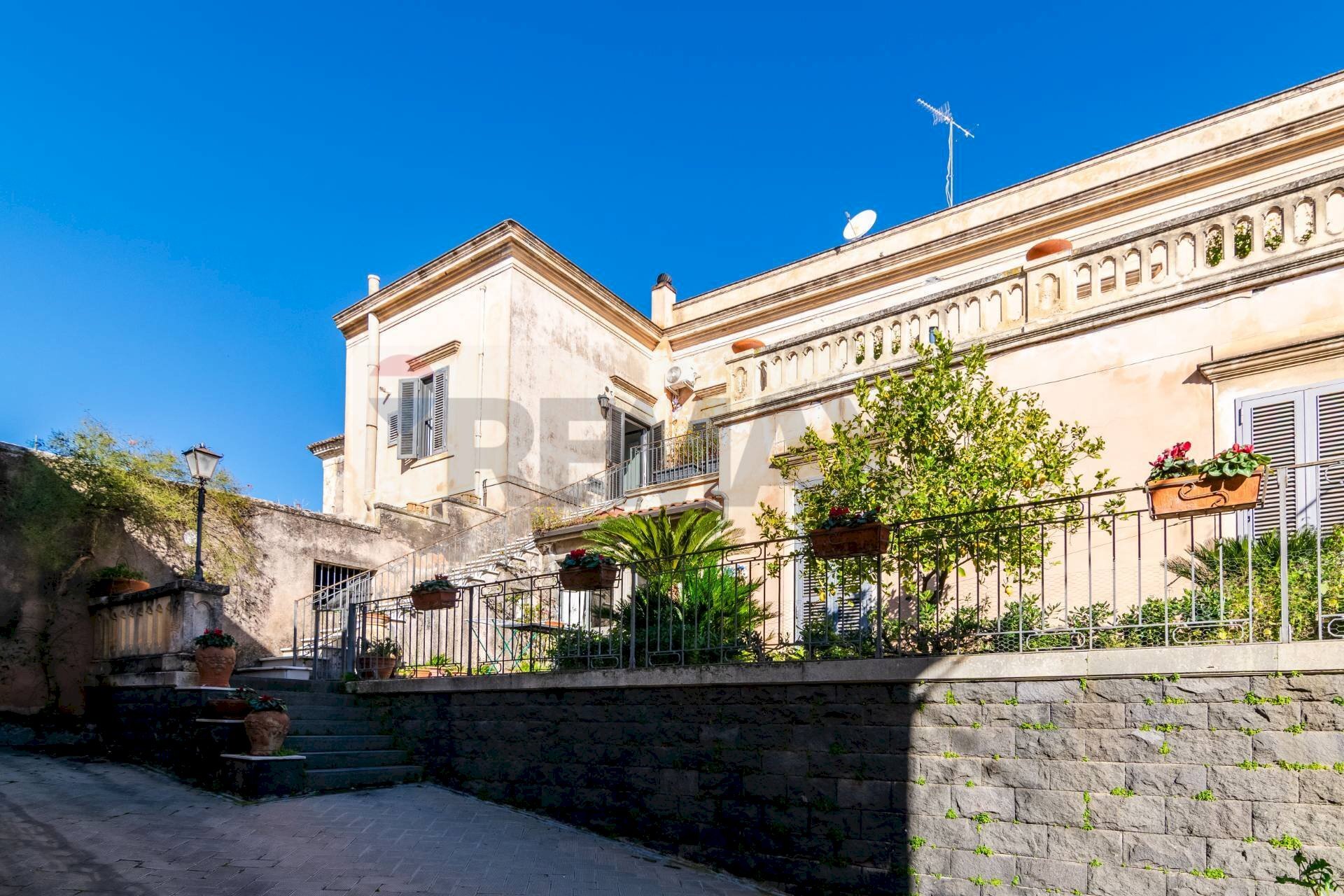 Casa all\'aperto - Semi-detached house VIA ROMA
 
213, Belpasso - photo 3