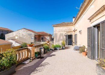 Terrazza - Casa semi indipendente VIA ROMA
 
213, Belpasso - foto 5