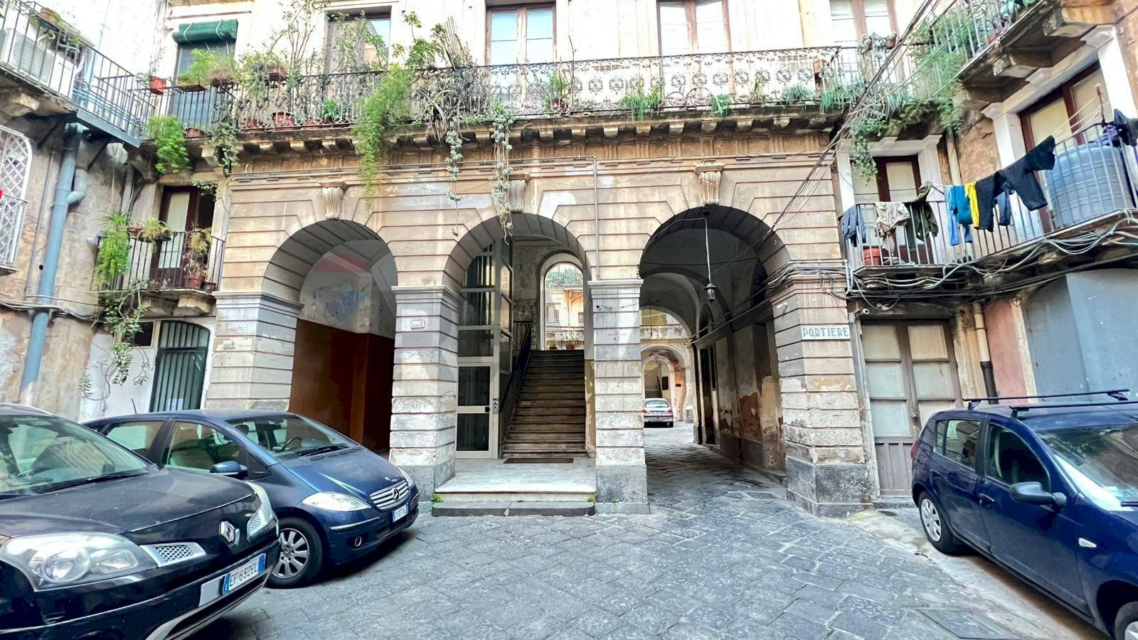 Edificio all\'aperto - Appartamento via garibaldi
 
97, Catania - foto 3