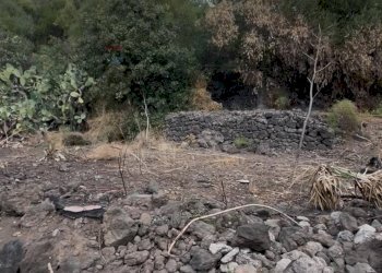 Vista delle montagne - Terreno agricolo strada quartararo SN, Misterbianco - foto 4