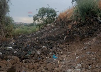 Vista delle montagne - Terreno agricolo strada quartararo SN, Misterbianco - foto 9