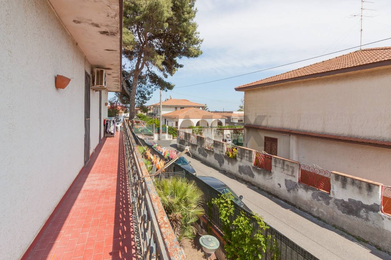 Balcone - Casa semi indipendente via Acero
 
26, Catania - foto 3