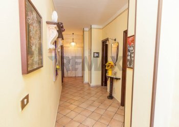 Hall / corridoio - Casa semi indipendente via Acero
 
26, Catania - foto 13