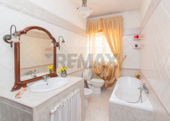 Bagno - Casa semi indipendente via Acero
 
26, Catania - foto 20