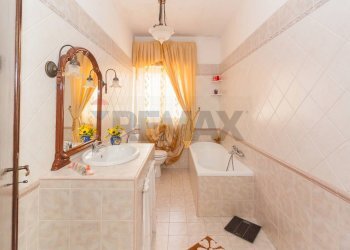 Bagno - Casa semi indipendente via Acero
 
26, Catania - foto 21