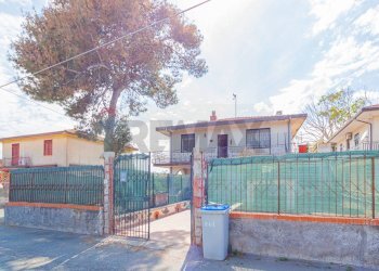 Casa all\'aperto - Casa semi indipendente via Acero
 
26, Catania - foto 24