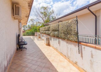 Terrazza - Casa semi indipendente via Acero
 
26, Catania - foto 36