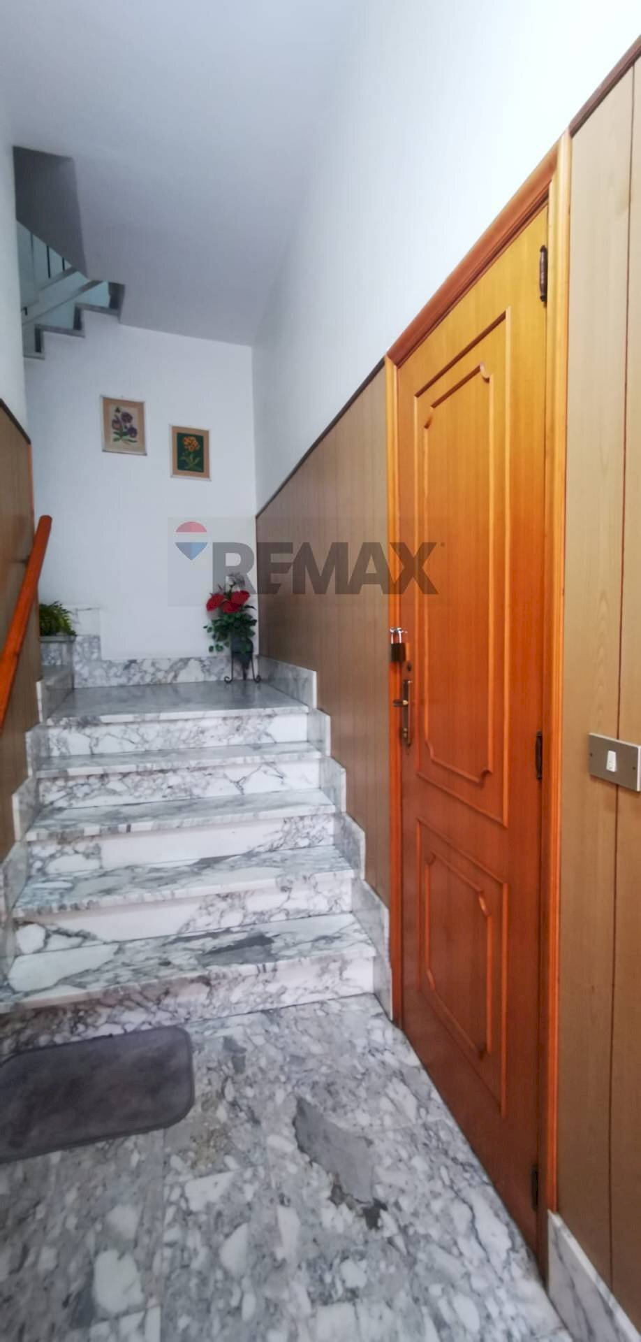 Scale - Appartamento cortile purità
 
9, Bronte - foto 2