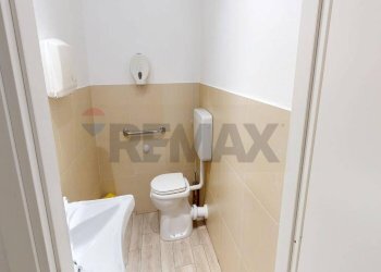 Bagno - Locale Commerciale via de ambris
 
69, Viareggio - foto 33