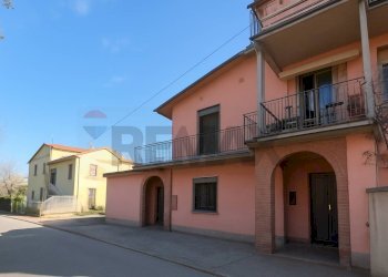 Casa all\'aperto - Casa semi indipendente VIA DELLE COLMATE
 
38, Fucecchio - foto 1