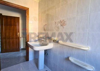 Bagno - Casa semi indipendente VIA DELLE COLMATE
 
38, Fucecchio - foto 25