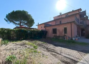 Casa all\'aperto - Casa semi indipendente VIA DELLE COLMATE
 
38, Fucecchio - foto 42