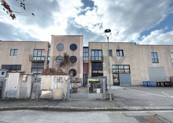 Edificio all\'aperto - Casa semi indipendente Via Armando Cerbioni
 
14, Castelfiorentino - foto 1