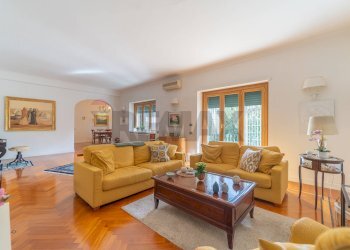 Soggiorno - Appartamento Via Della Mendola
 
28, Roma - foto 2