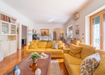 Soggiorno - Appartamento Via Della Mendola
 
28, Roma - foto 6