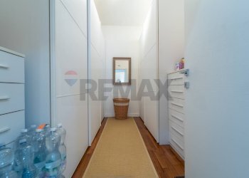 Hall / corridoio - Appartamento Via Della Mendola
 
28, Roma - foto 50