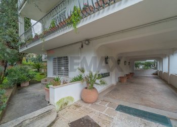 Casa all\'aperto - Appartamento Via Della Mendola
 
28, Roma - foto 96