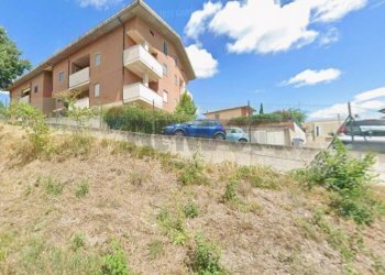 Edificio all\'aperto - Appartamento Via del Bozzolo
 
3/c, Magione - foto 4