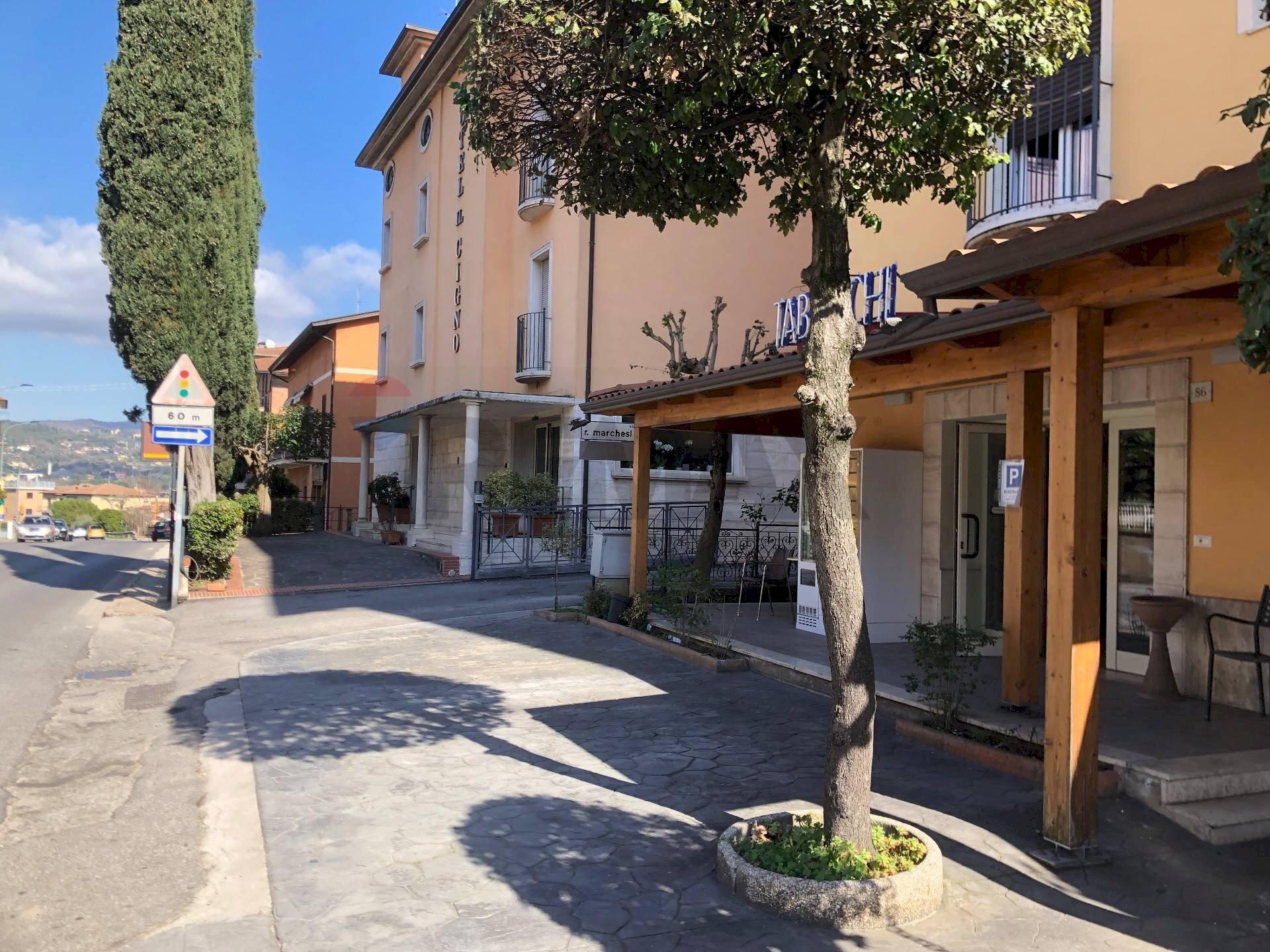 Edificio all\'aperto - Attività Commerciale Via Firenze
 
86, Perugia - foto 3