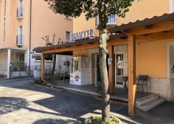 Edificio all\'aperto - Attività Commerciale Via Firenze
 
86, Perugia - foto 5