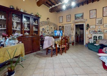 Sala da pranzo - Quadrilocale Via Vittorio Emanuele II
 
5, Marsciano - foto 7