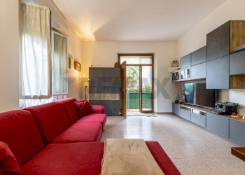 Soggiorno - Villa VIA AQUILEIA
 
15, Monza - foto 2