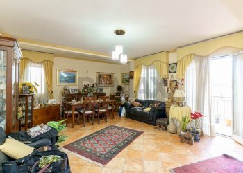 Sala da pranzo - Trilocale VIA SIMETO
 
SN, Misterbianco - foto 3