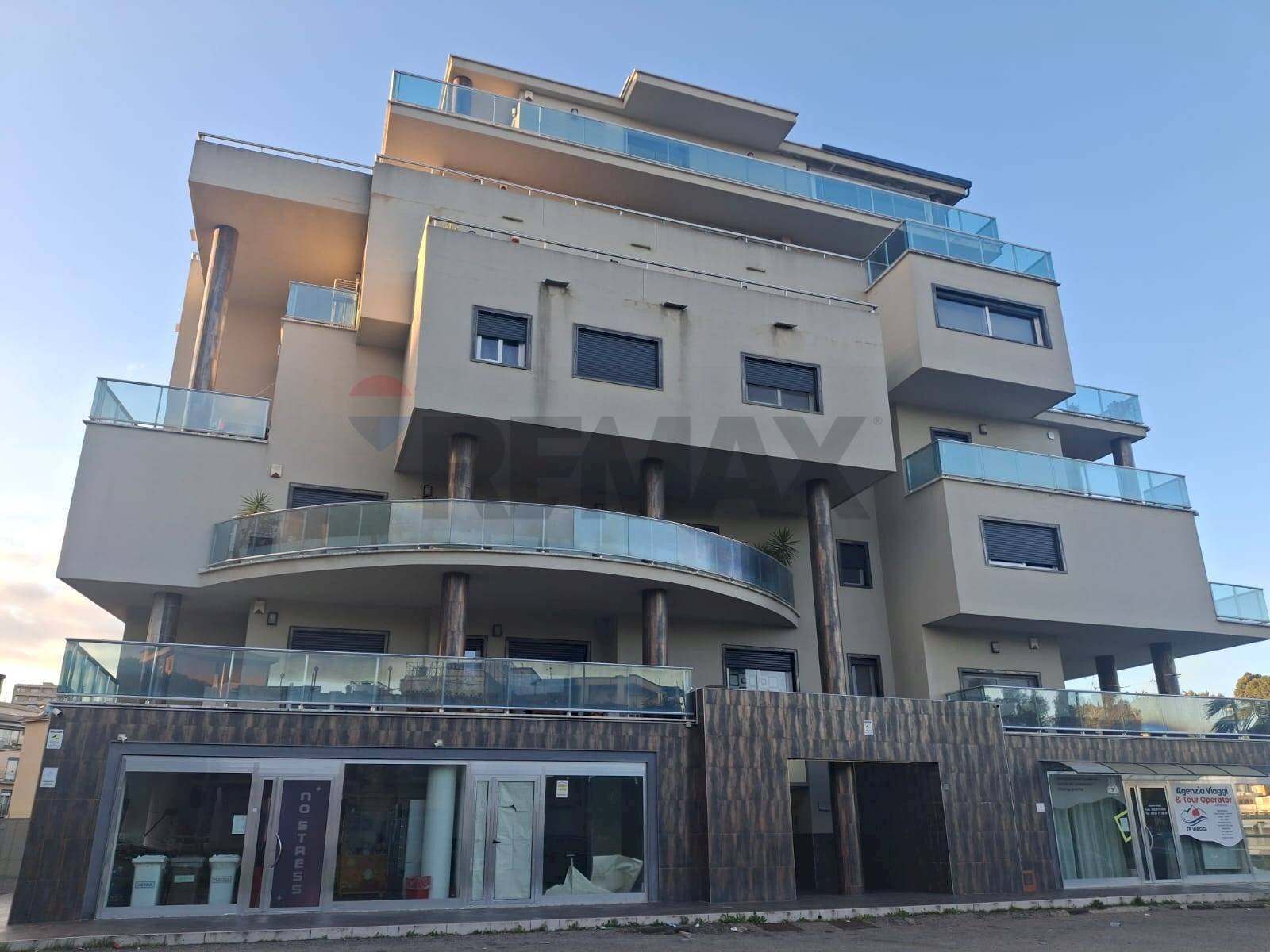 Edificio all\'aperto - Appartamento Corso Unita' D'italia
 
39, San Cataldo - foto 1