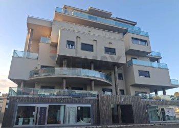 Edificio all\'aperto - Appartamento Corso Unita' D'italia
 
39, San Cataldo - foto 1