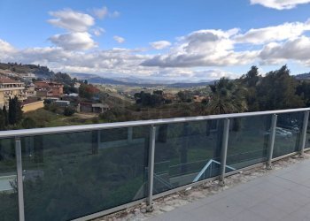 Balcone - Appartamento Corso Unita' D'italia
 
39, San Cataldo - foto 28