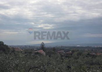 Vista delle montagne - Terreno agricolo via Cristoforo Colombo
32, San Pietro Clarenza - foto 3