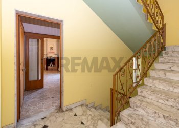 Scale - Four-room apartment VIa Roma
 
11, San Pietro Clarenza - photo 6