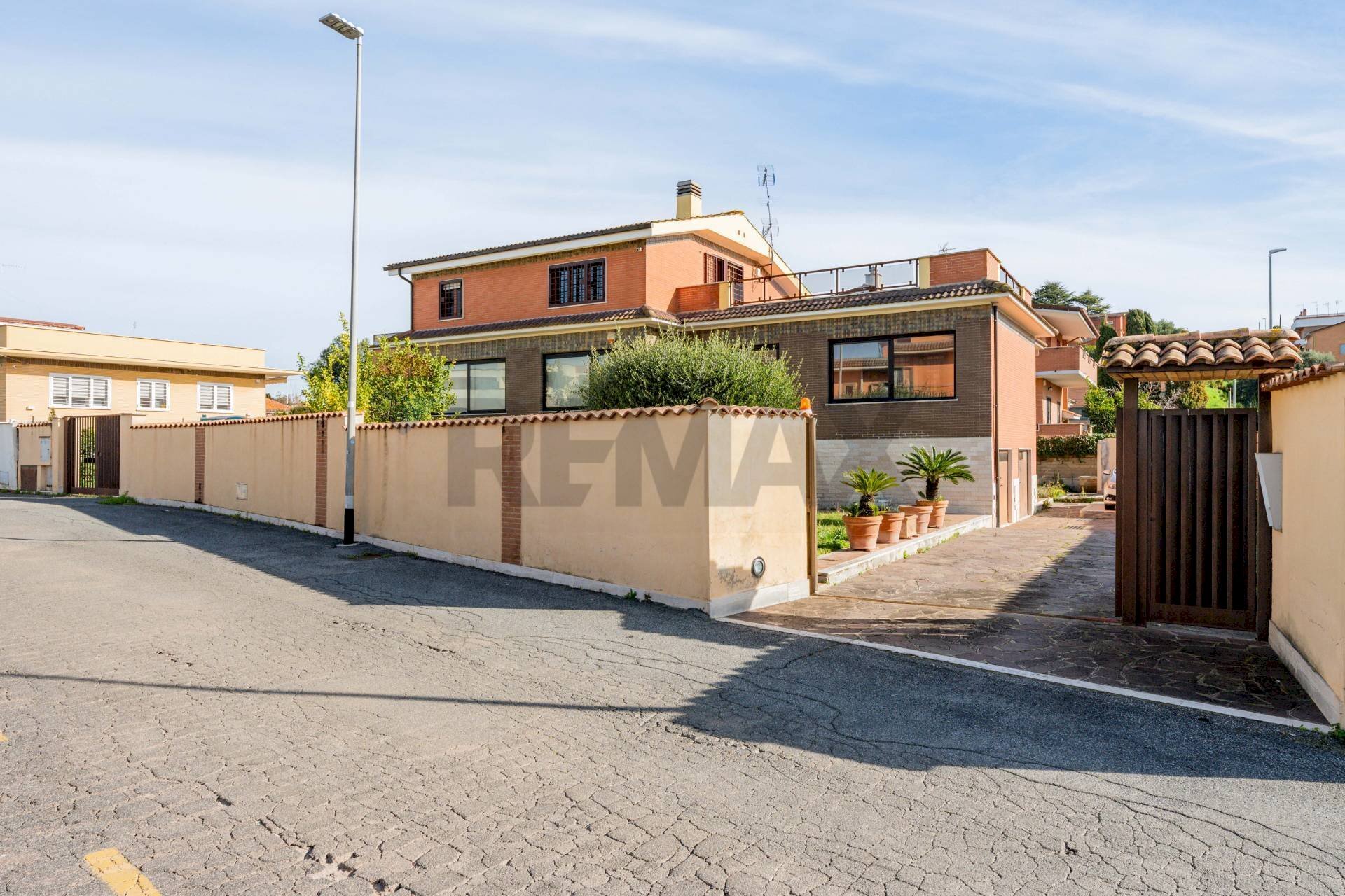 Casa all\'aperto - Villa Via Giovanni Battista Impallomeni
 
5, Roma - foto 1