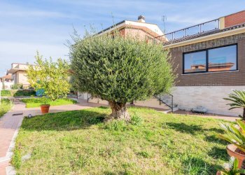 Giardino - Villa Via Giovanni Battista Impallomeni
 
5, Roma - foto 4