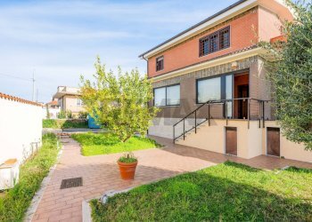 Casa all\'aperto - Villa Via Giovanni Battista Impallomeni
 
5, Roma - foto 6